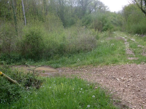 poteau vers la gauche